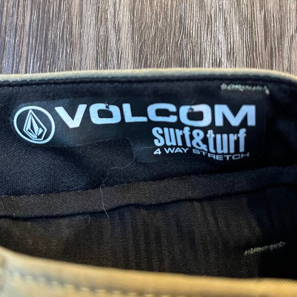 Volcom Men’s 28 casual shorts - Picture 2 of 4